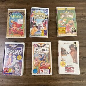 Vtg Disney VHS Lot 6 White Clamshell Family Sealed Mermaid Snow White Aristocats